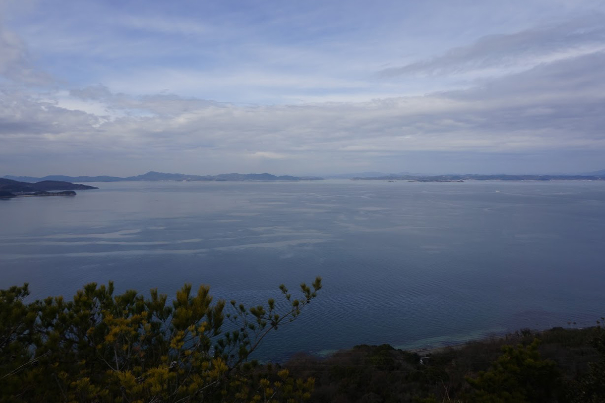 小豆島　重岩から見る岡山