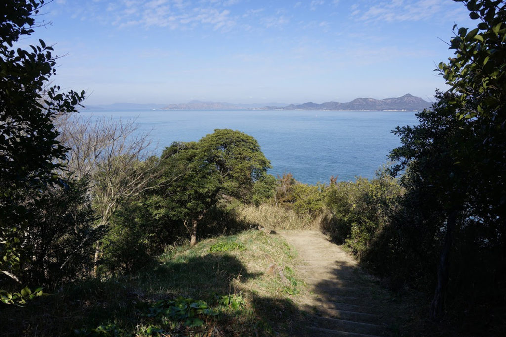 男木島水仙郷への階段