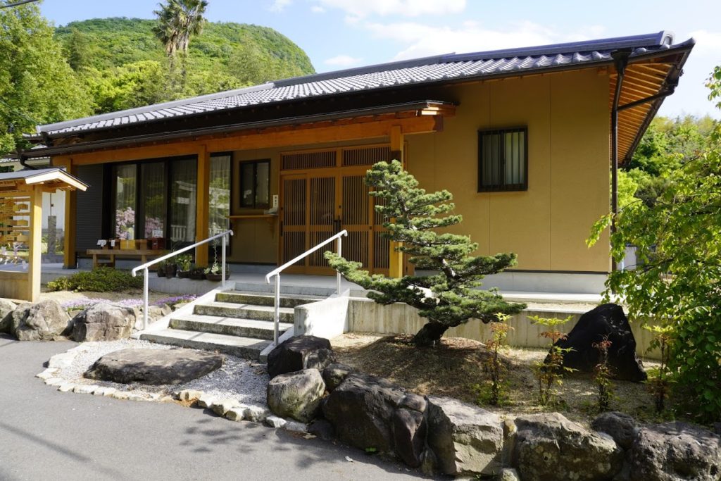神谷神社の社務所