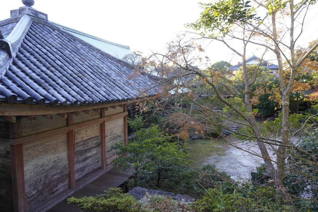 屋島寺宝物館雪の庭