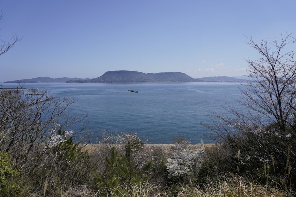 女木島から見る屋島