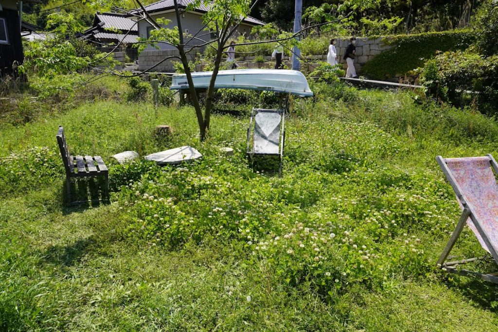 犬島ウキカフェの庭