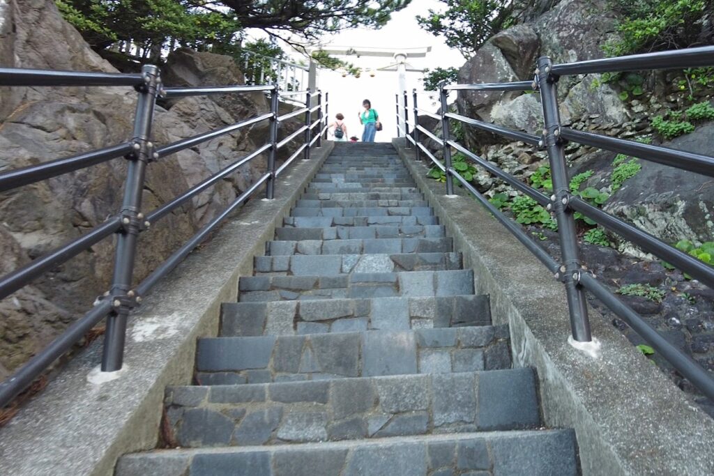 高知桂浜　海津見神社への階段