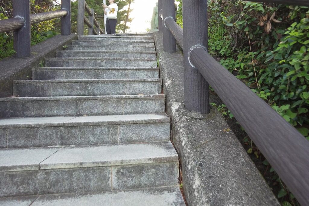 高知桂浜　坂本龍馬像へ続く階段