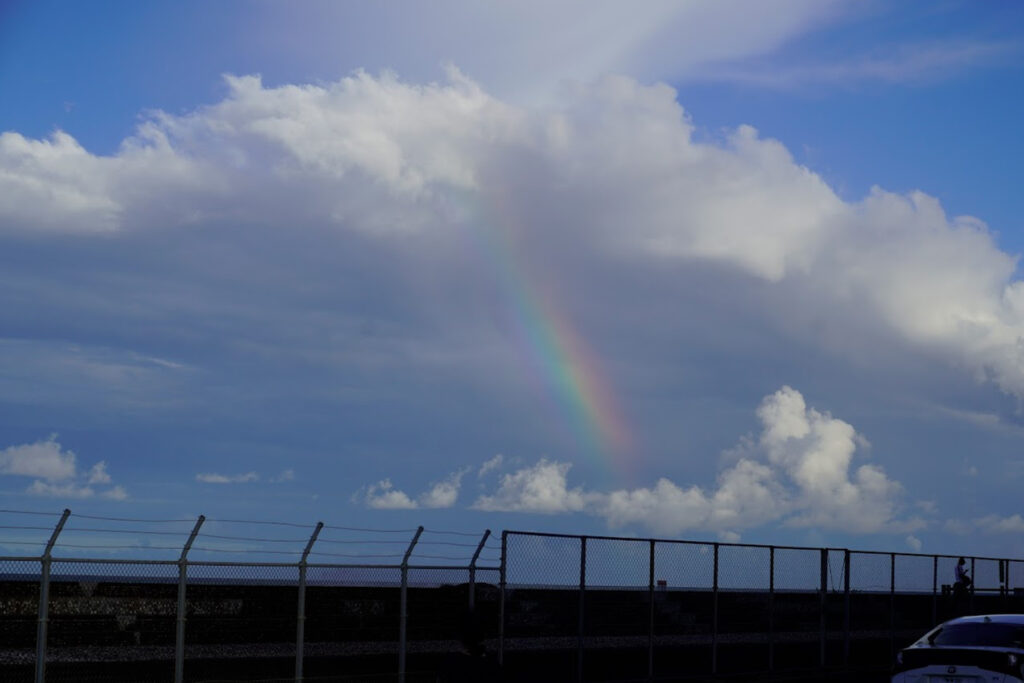 高知桂浜の虹