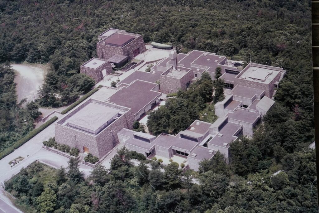 瀬戸内海歴史民俗資料館上空からの写真
