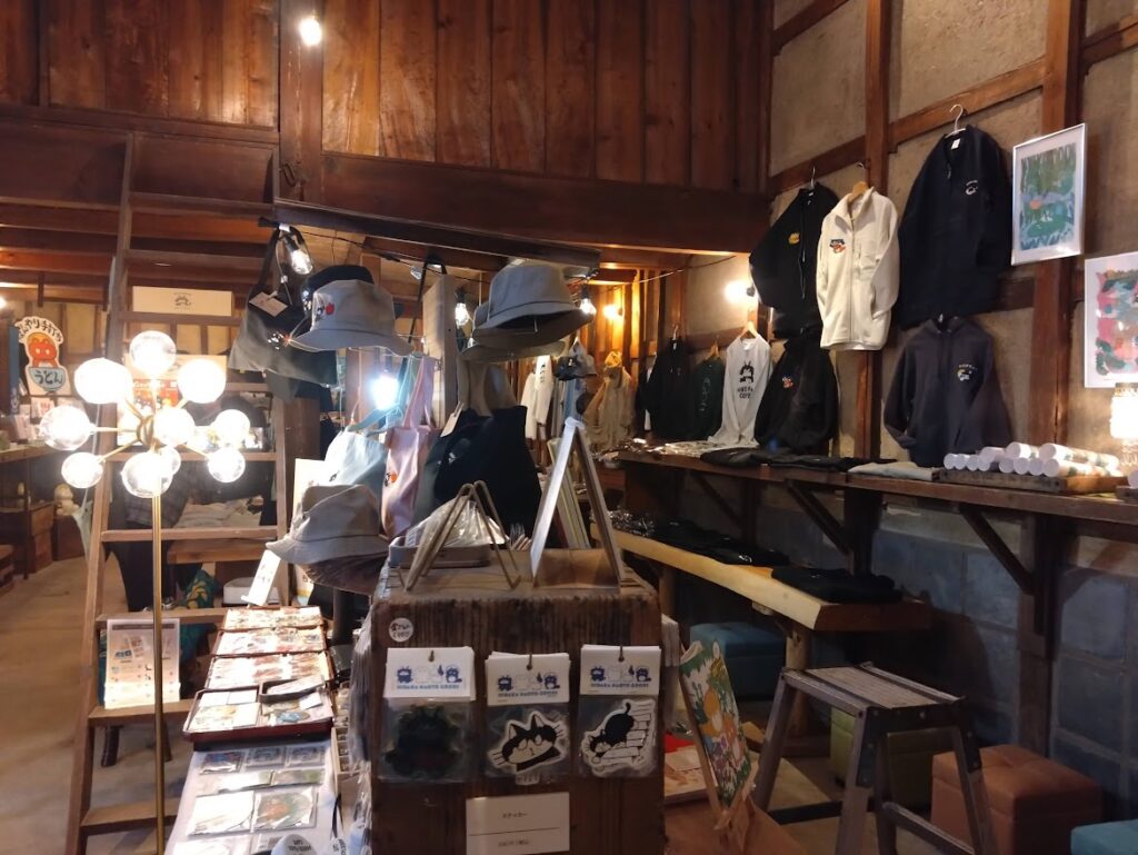 藝術喫茶清水温泉　おのみち屋　龍のキャンバス