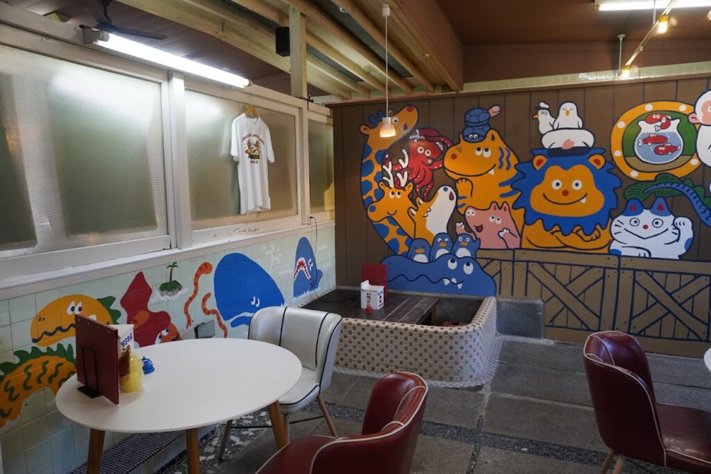 藝術喫茶清水温泉の店内