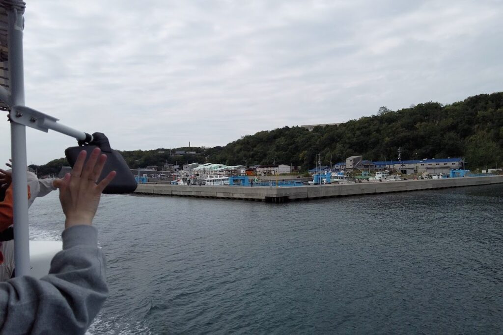 伊吹島の出航とお見送り