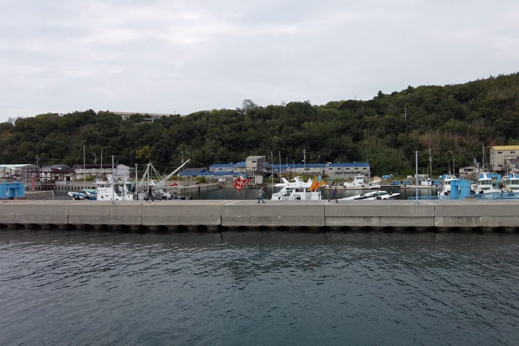 伊吹島の出航とお見送り