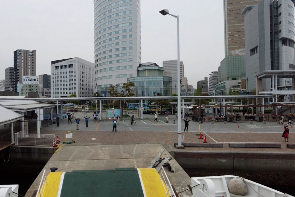 高松港めおんの出航とお見送り