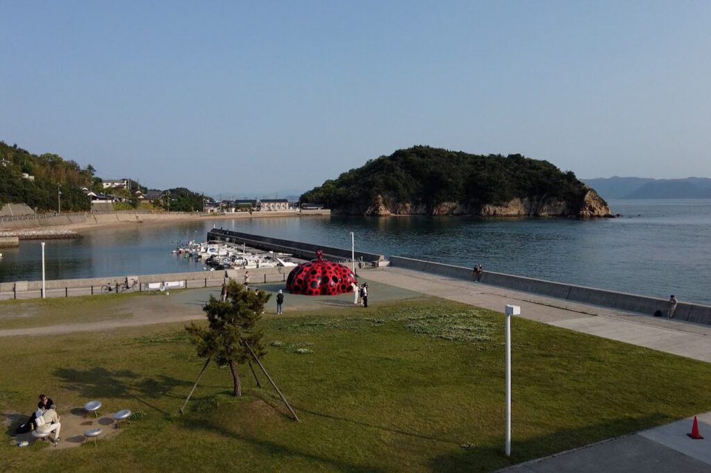 直島宮浦港の出航とお見送り