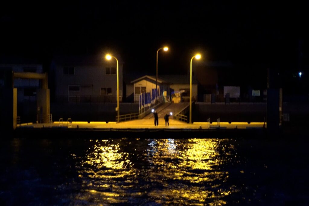 高見島の出航とお見送り