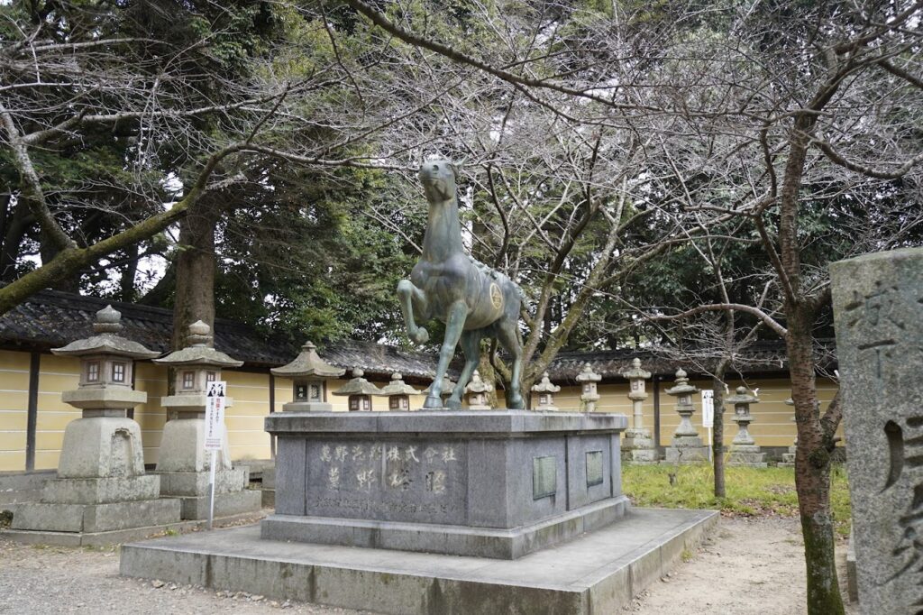 金刀比羅宮　神馬像