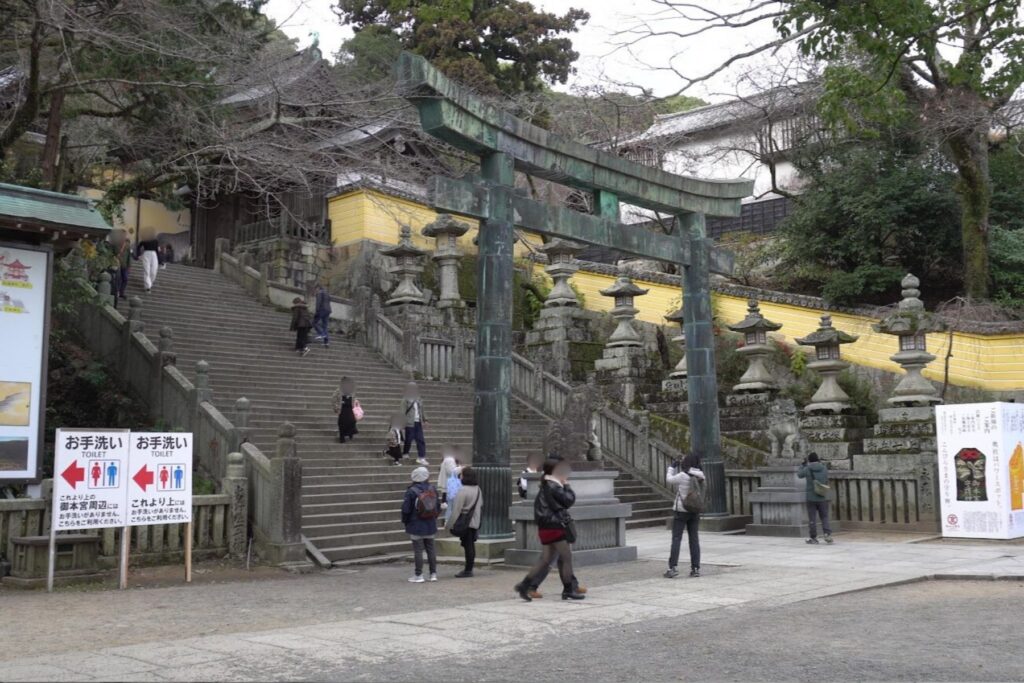金刀比羅宮 桜馬場西詰銅鳥居