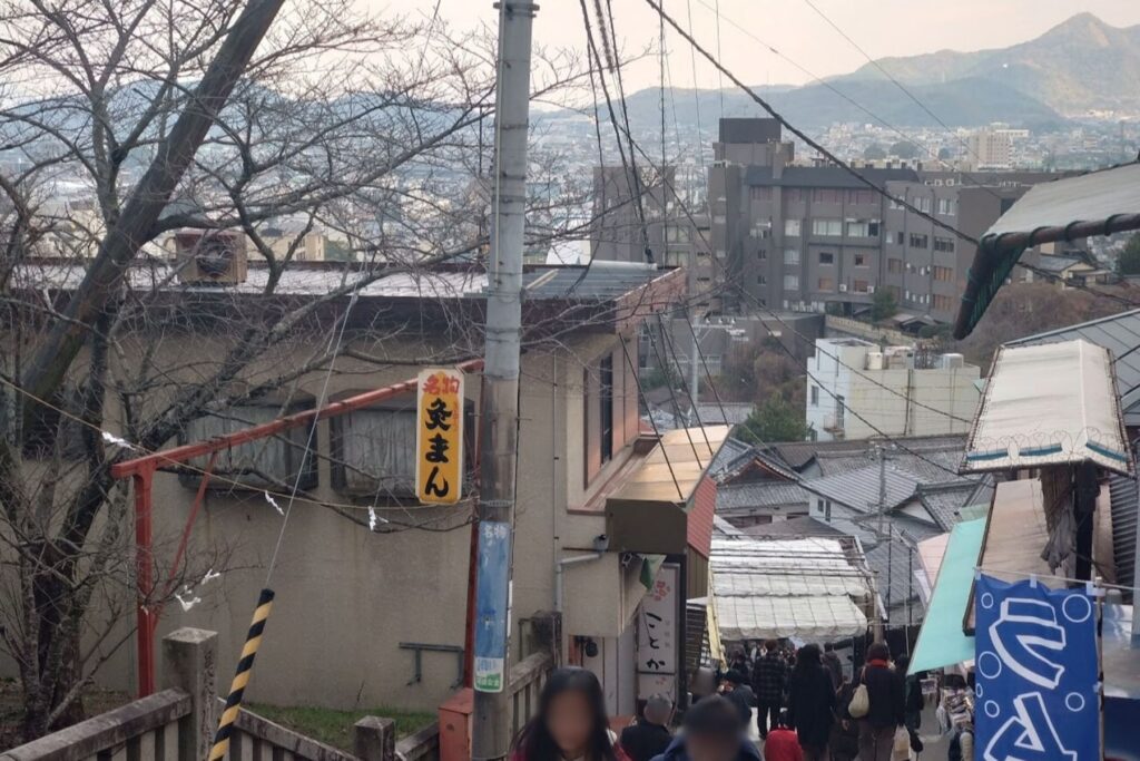 金刀比羅宮表参道石段 大門前から