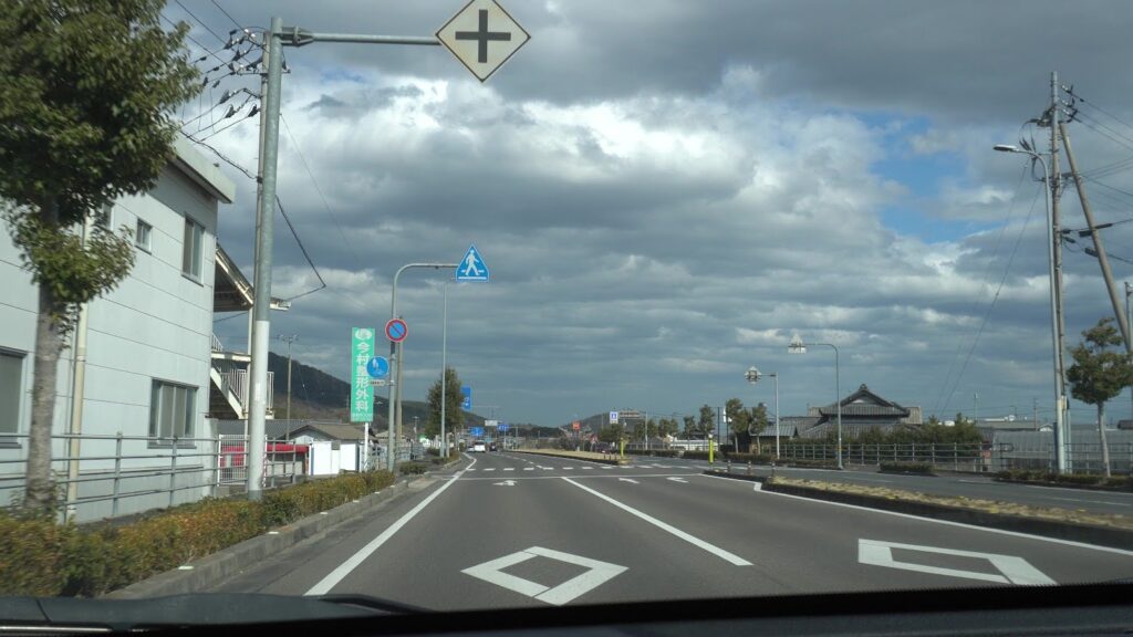 かがわマラソンコース　国道32号　綾南バイパス　長楽寺北ゼブラゾーン