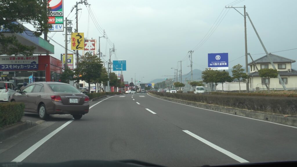 かがわマラソンコース　国道32号線　給うどん所「うどん玉吉」