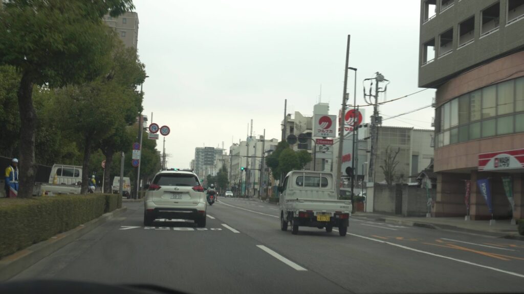 かがわマラソンコース マルナカ宮脇店を過ぎたら幸町・宮脇町1丁目交差点を左折