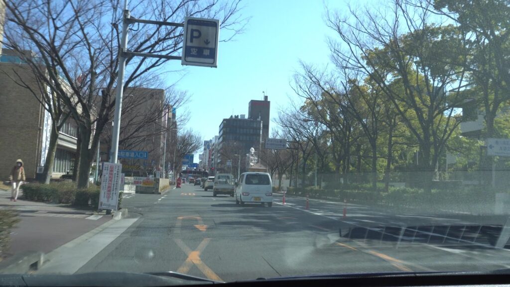 かがわマラソンコース 給食スポット⑪(最終)高松市役所 39.2km